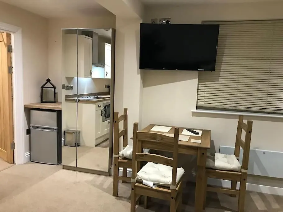 Fosse Paddock Country Studio 1 - Free Parking Apartment Nottingham